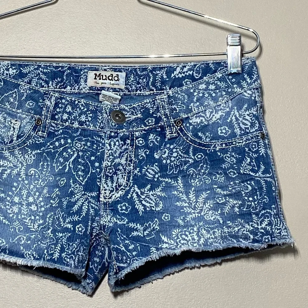 Mudd Blue White Shorts Size 3 Low Rise Stretch Casual Summer Mini Shorts